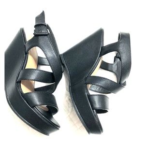 XAppeal Black Wedges